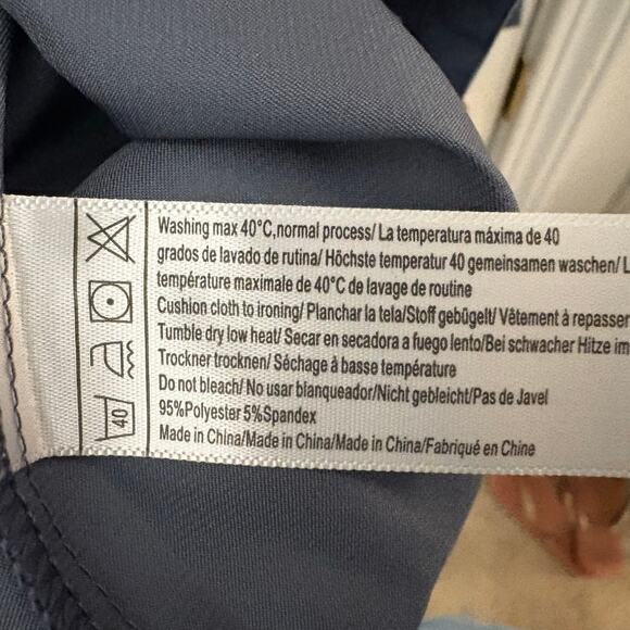 Womans Silky Feel Gray Pajama Set Top & Bottoms Button Up Top Unbranded Large - Picture 9 of 14